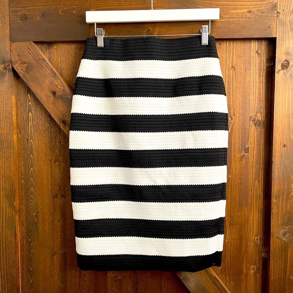 Express Black/White Stripe Knee-Length Skirt